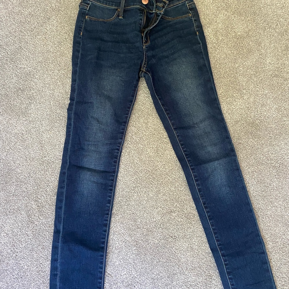 skinny jeans